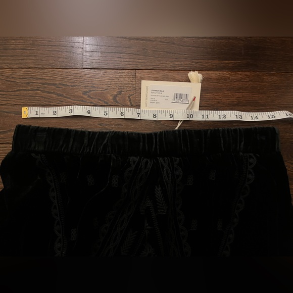 NWT Johnny Was Black Velvet Skirt - Picture 4 of 5